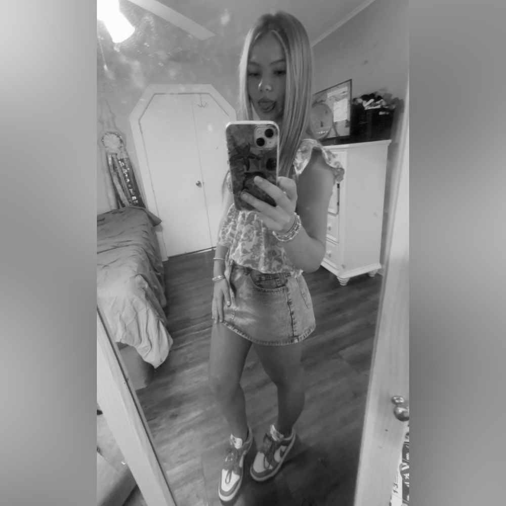 Meet your Posher, Addie